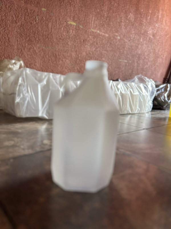 2L clear empty bottle